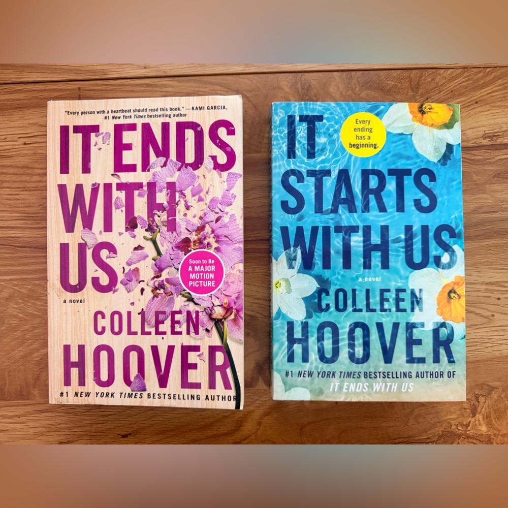 Colleen Hoover Book set: it ends with us & it starts with us